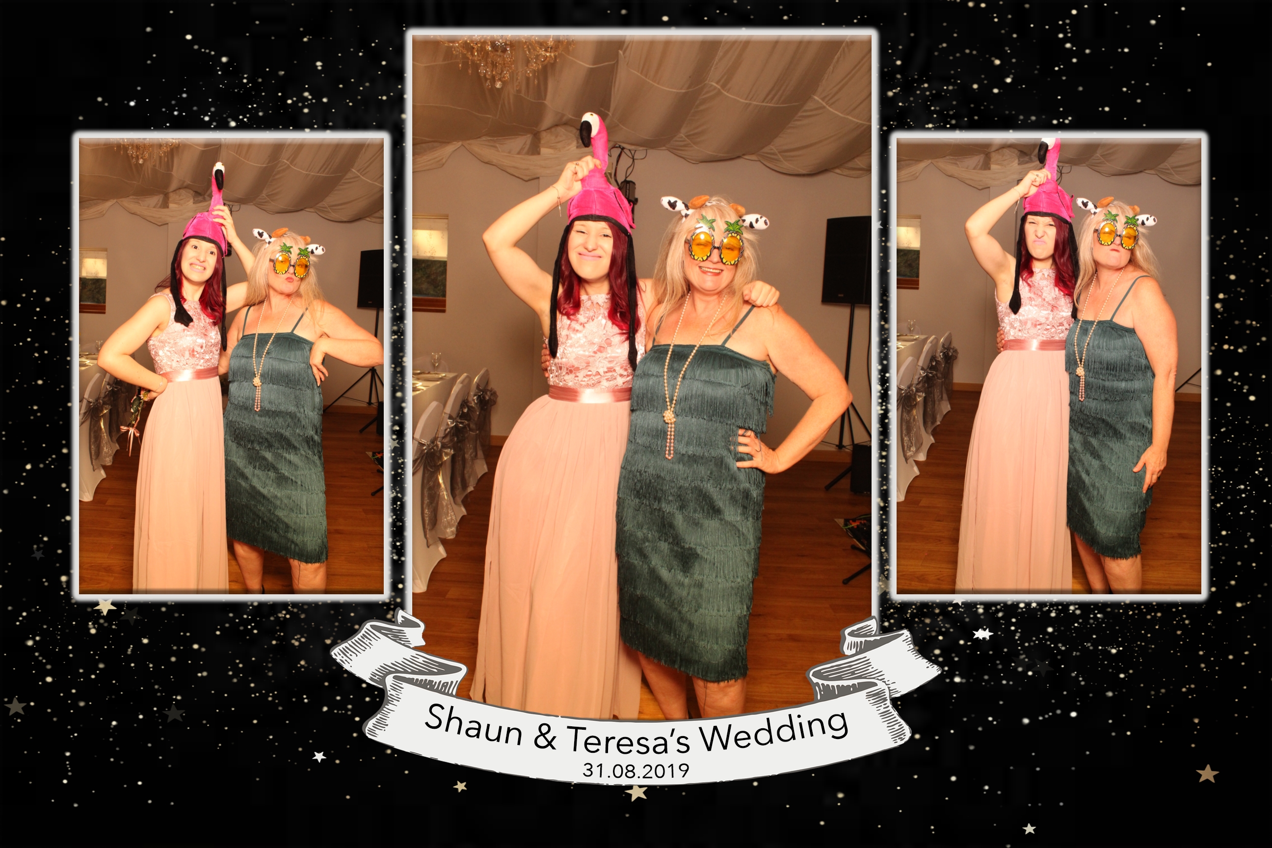 Sean and Teresa | View more photos from the event at images.mobile-photo-booth.com/u/MobilePhotoBoothUK/Sean-and-Teresa